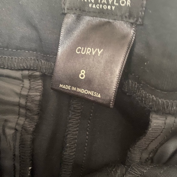 Ann Taylor - Picture 5 of 8